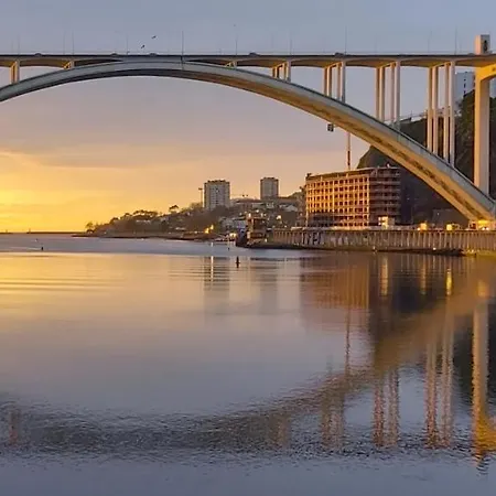 Role Douro - Almada 340 דירה